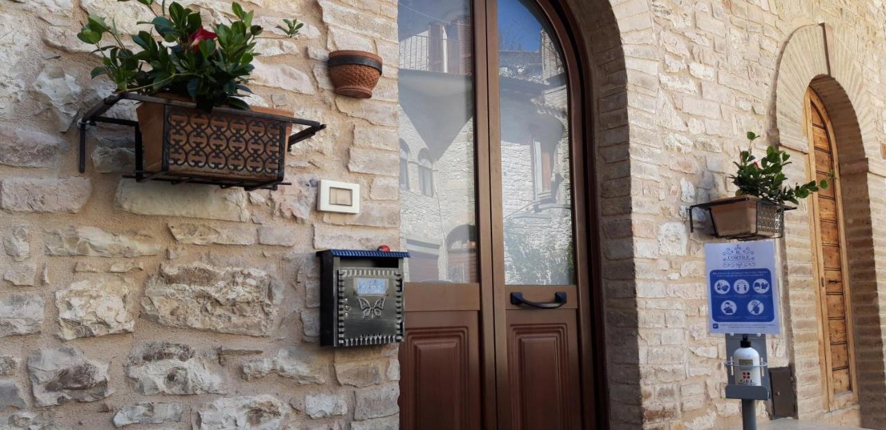 Il Cortile Di San Rufino Apartment Assisi Bagian luar foto